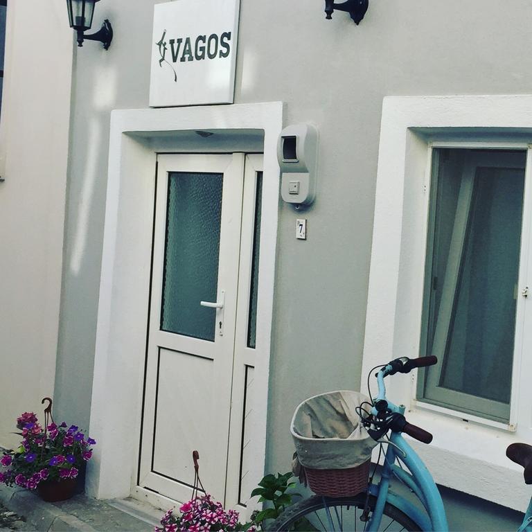 Albergue Casa De Vagos Bozcaada Exterior foto